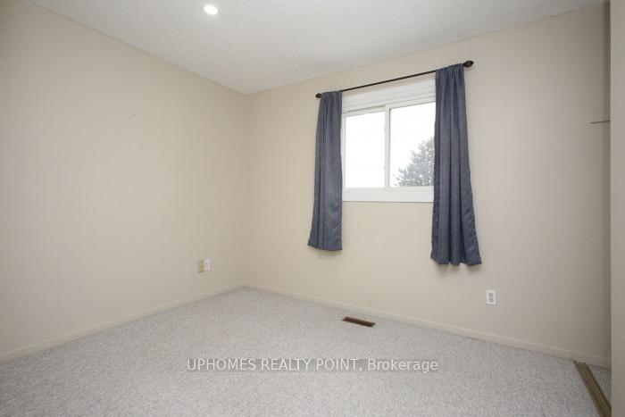 Photo 17 of 35 Northgate Boulevard, Brampton, Westgate — HOMEH