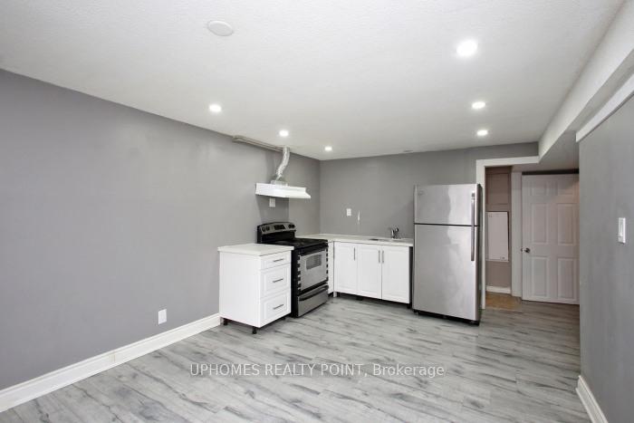 Photo 22 of 35 Northgate Boulevard, Brampton, Westgate — HOMEH
