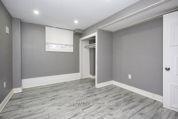 Photo 23 of 35 Northgate Boulevard, Brampton, Westgate — HOMEH