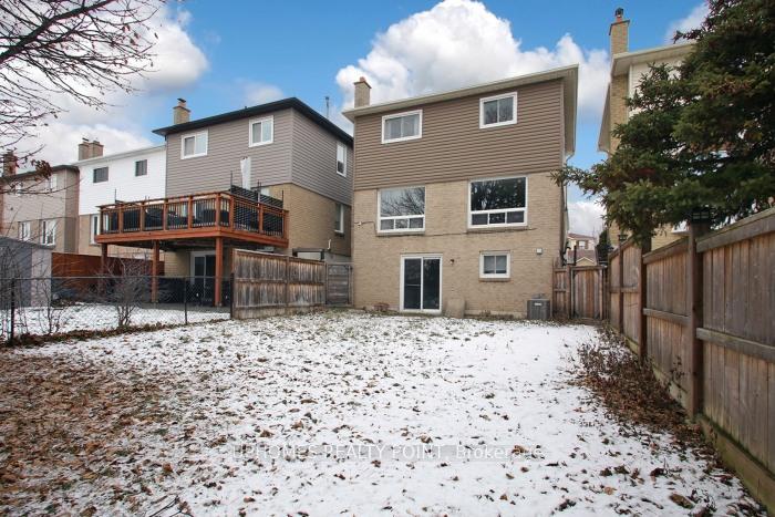 Photo 28 of 35 Northgate Boulevard, Brampton, Westgate — HOMEH