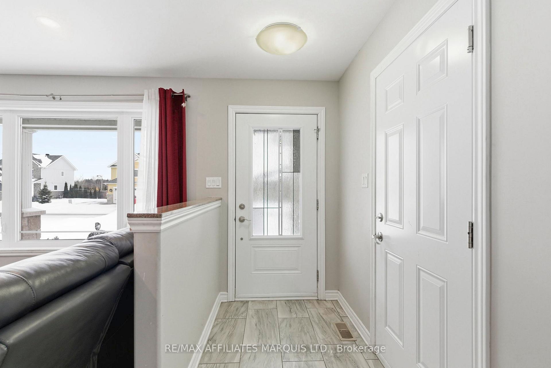Photo 2 of 50 Jim Brownell Boulevard, South Stormont, Long Sault — HOMEH