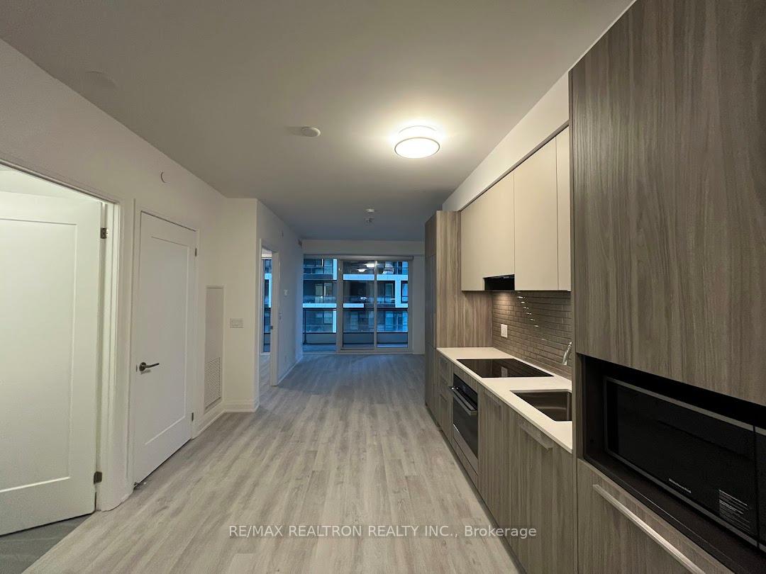 Front of Unit 1001, 65 Broadway Avenue