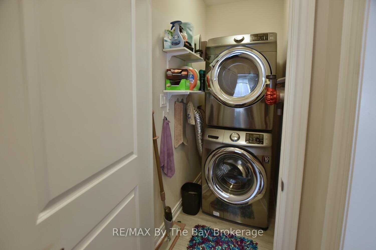 Photo 6 of 71 48th Street S, Wasaga Beach — HOMEH