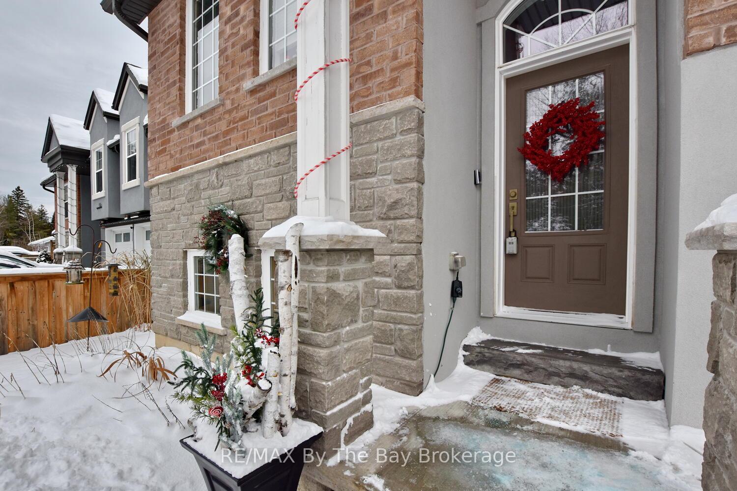 Photo 7 of 71 48th Street S, Wasaga Beach — HOMEH