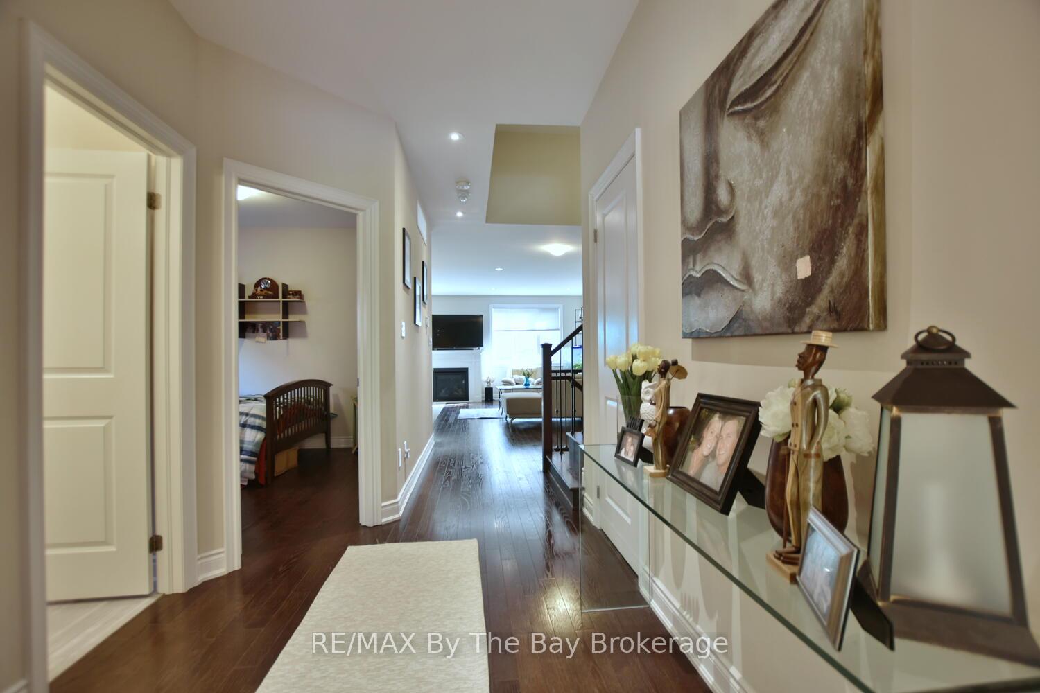 Photo 10 of 71 48th Street S, Wasaga Beach — HOMEH