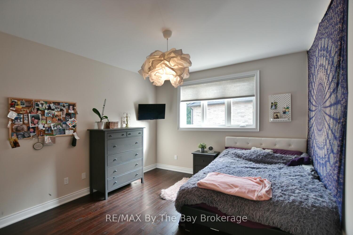 Photo 23 of 71 48th Street S, Wasaga Beach — HOMEH
