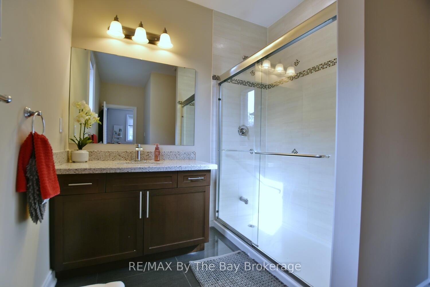 Photo 24 of 71 48th Street S, Wasaga Beach — HOMEH