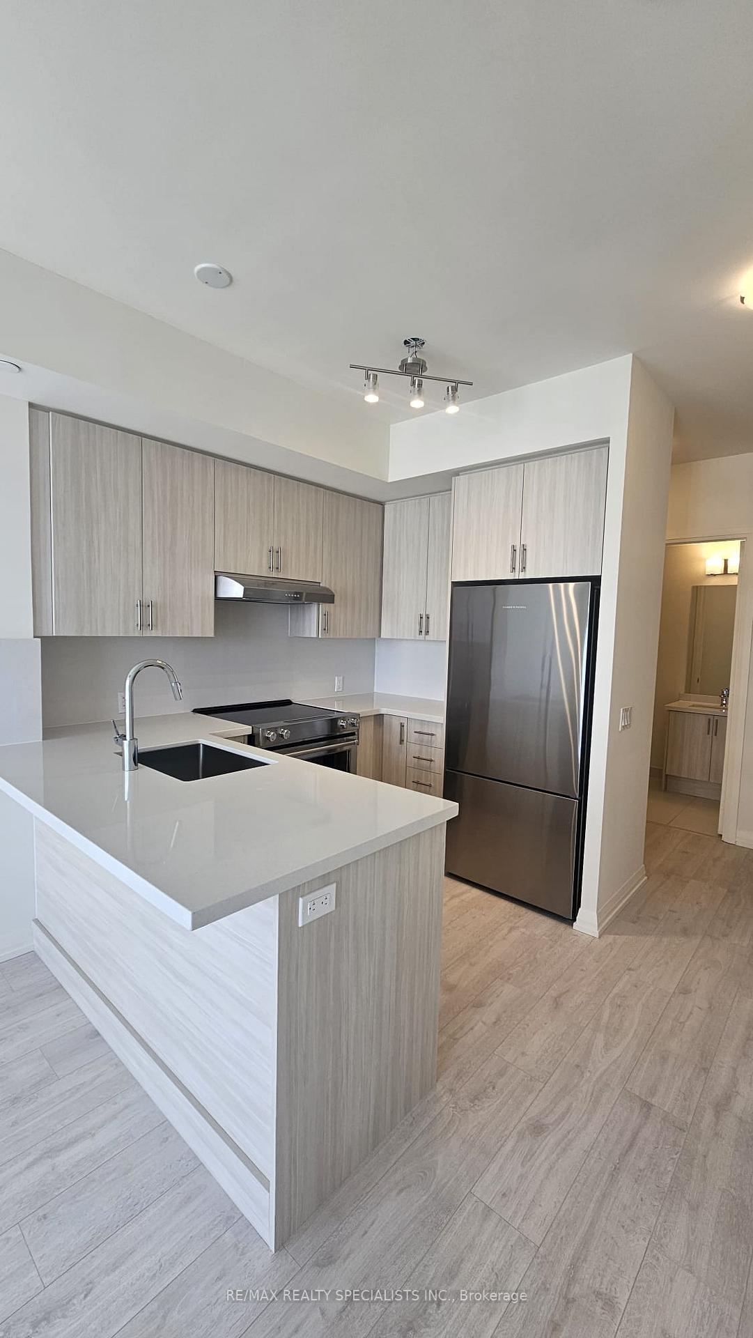 Photo 6 of Unit 2010, 27 Korda Gate, Vaughan, Vellore Village — HOMEH