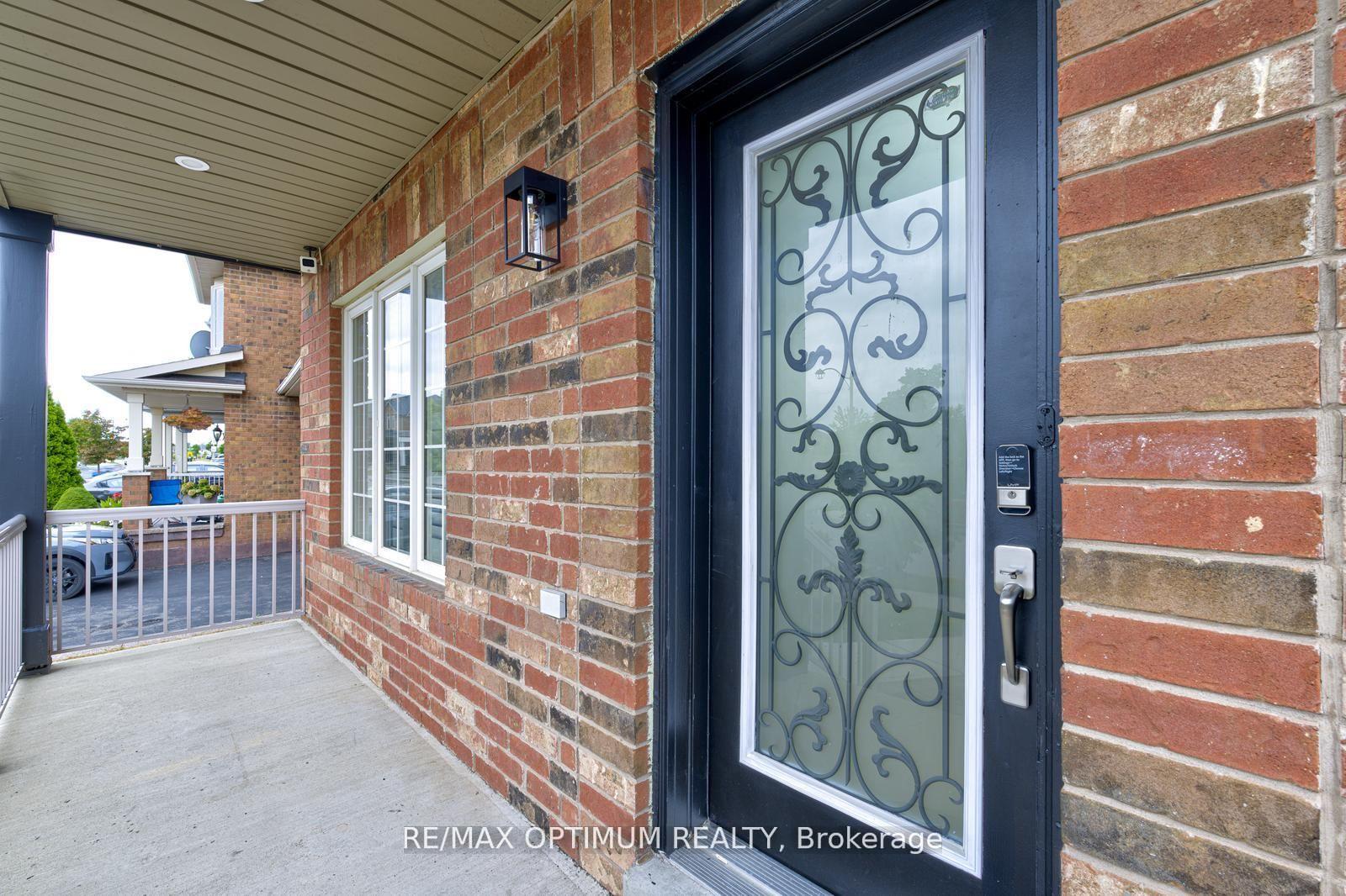 Photo 4 of 234 Valleyway Drive, Brampton, Credit Valley — HOMEH