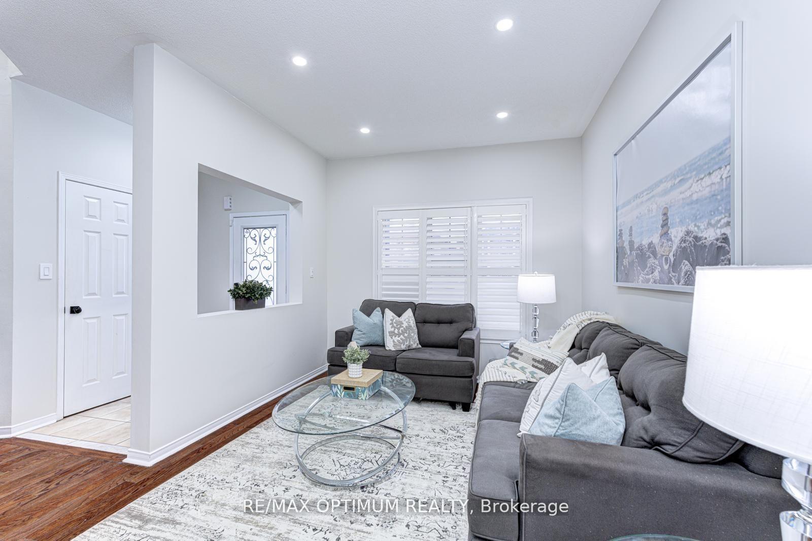 Photo 9 of 234 Valleyway Drive, Brampton, Credit Valley — HOMEH