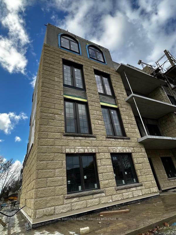 Photo 9 of Unit 202A, 1024 Vansickle Road N, St. Catharines, Grapeview — HOMEH