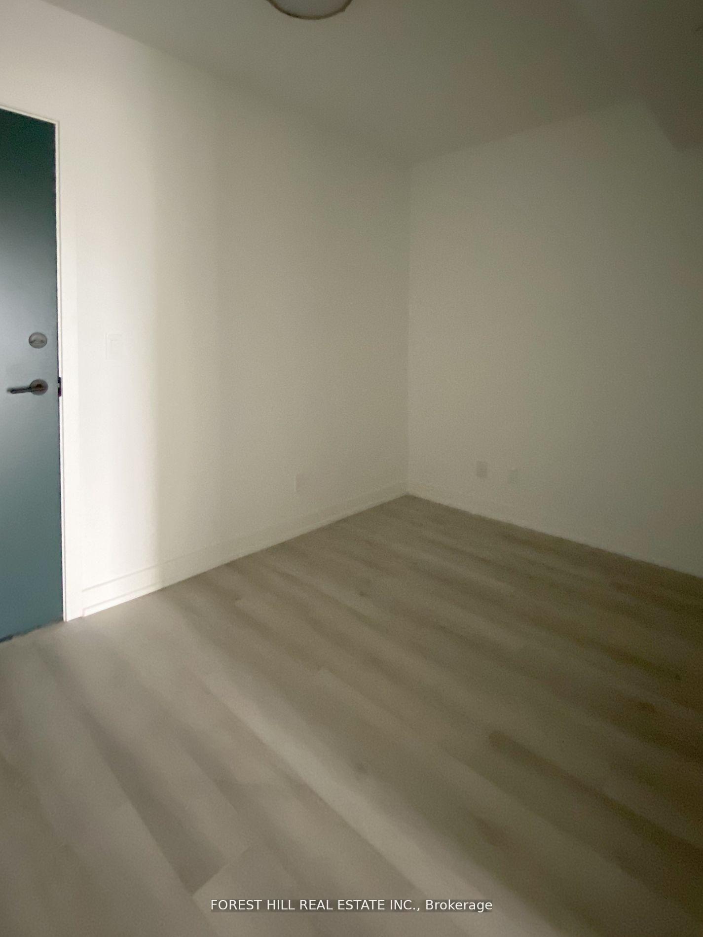 Photo 6 of Unit 410, 2000 Bathurst Street, Toronto, Humewood-Cedarvale — HOMEH