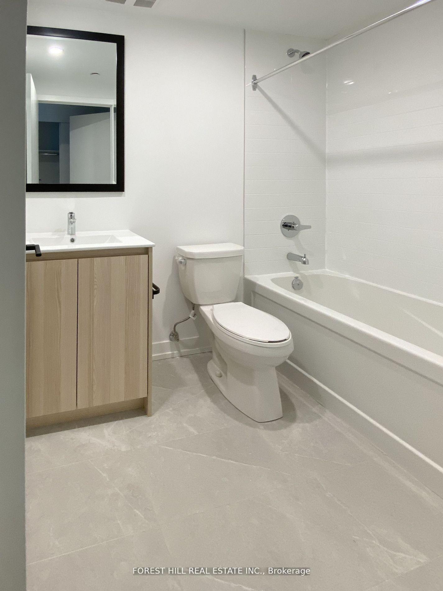 Photo 8 of Unit 410, 2000 Bathurst Street, Toronto, Humewood-Cedarvale — HOMEH