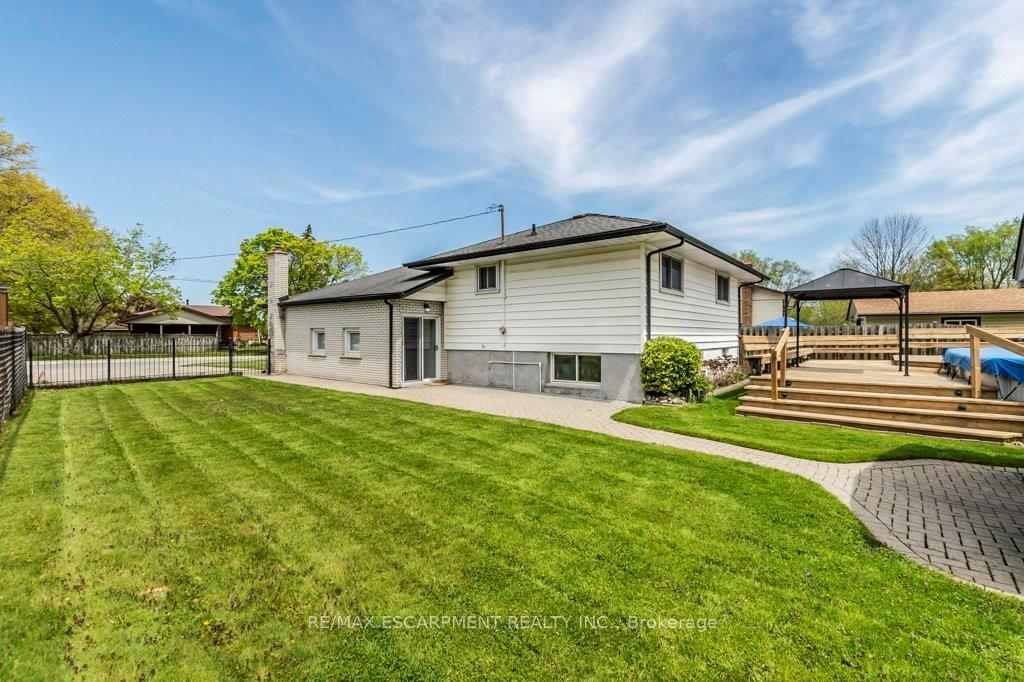 Photo 18 of 30 Terrace Avenue, Welland, Broadway — HOMEH
