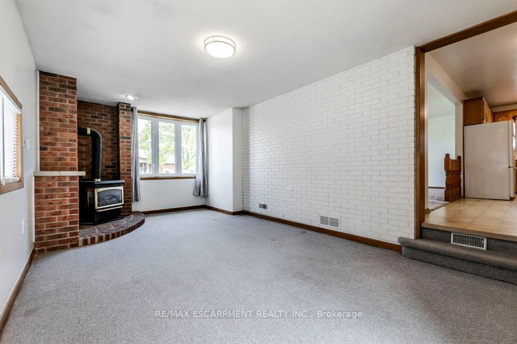 Photo 30 of 30 Terrace Avenue, Welland, Broadway — HOMEH