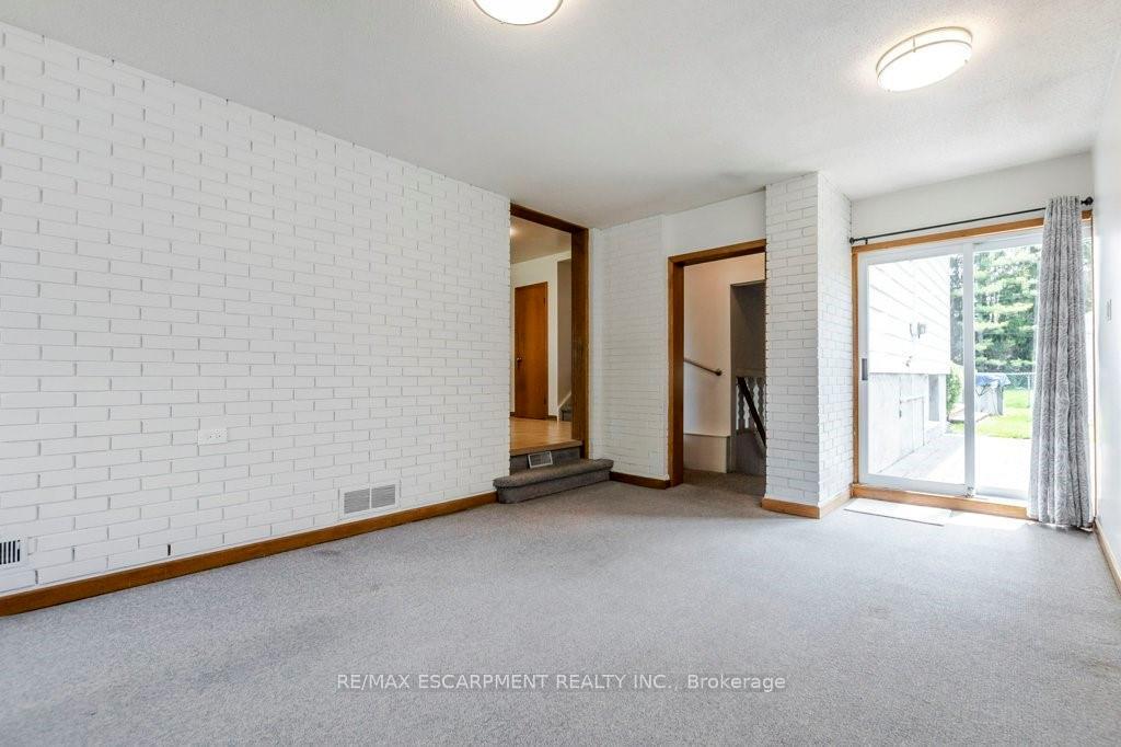 Photo 32 of 30 Terrace Avenue, Welland, Broadway — HOMEH