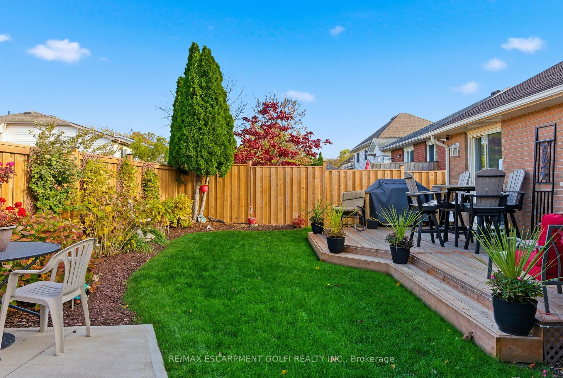 Photo 28 of 13 Colonial Crescent, Grimsby, Grimsby East — HOMEH