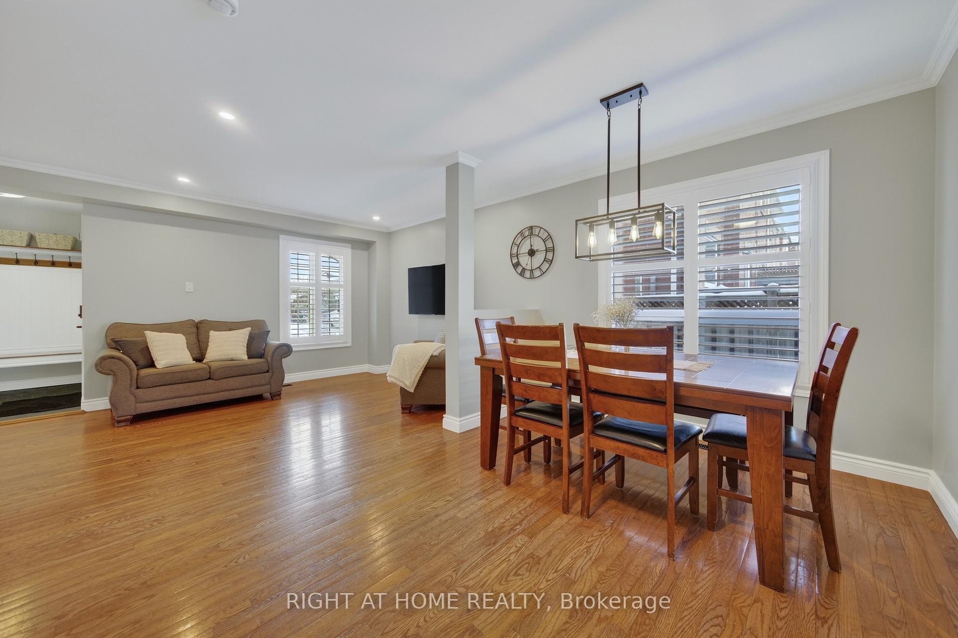 Photo 36 of 42 Drake Drive, Barrie, Painswick South — HOMEH
