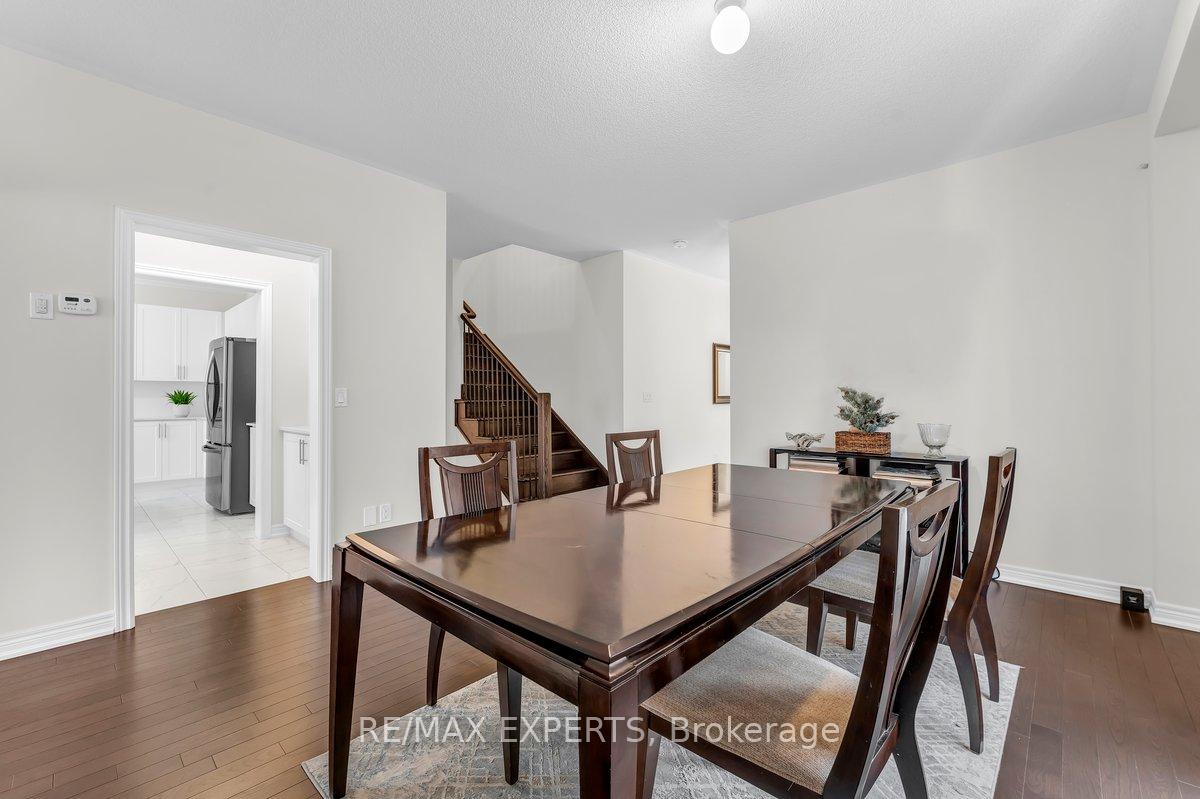 Photo 7 of 1438 Davis Loop, Innisfil, Lefroy — HOMEH