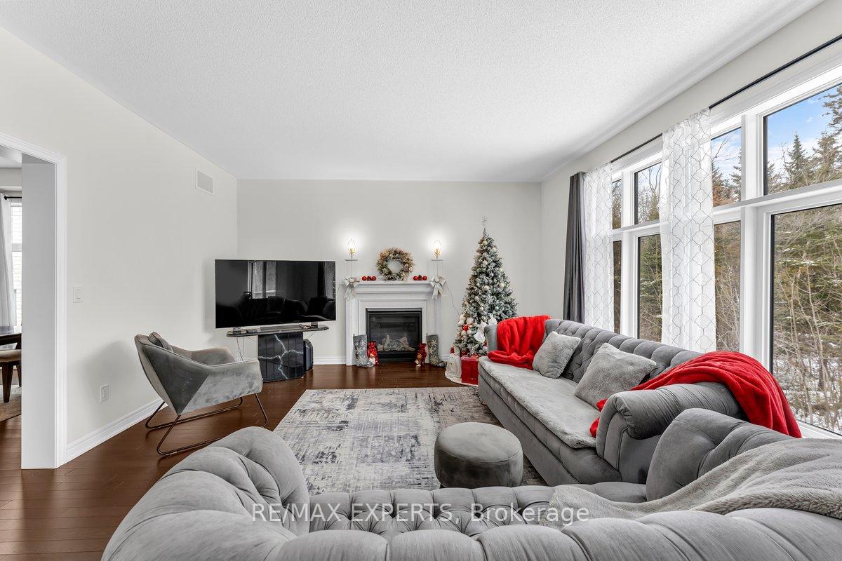 Photo 9 of 1438 Davis Loop, Innisfil, Lefroy — HOMEH