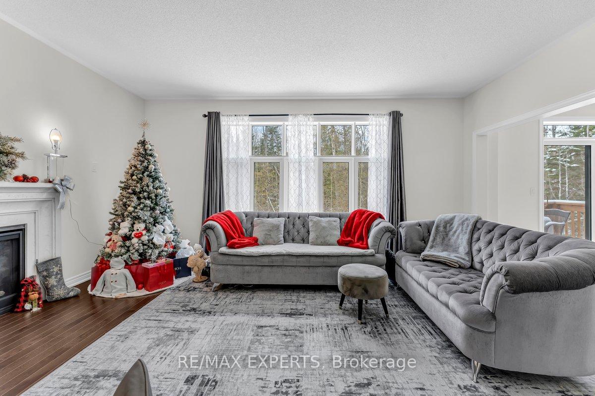 Photo 10 of 1438 Davis Loop, Innisfil, Lefroy — HOMEH