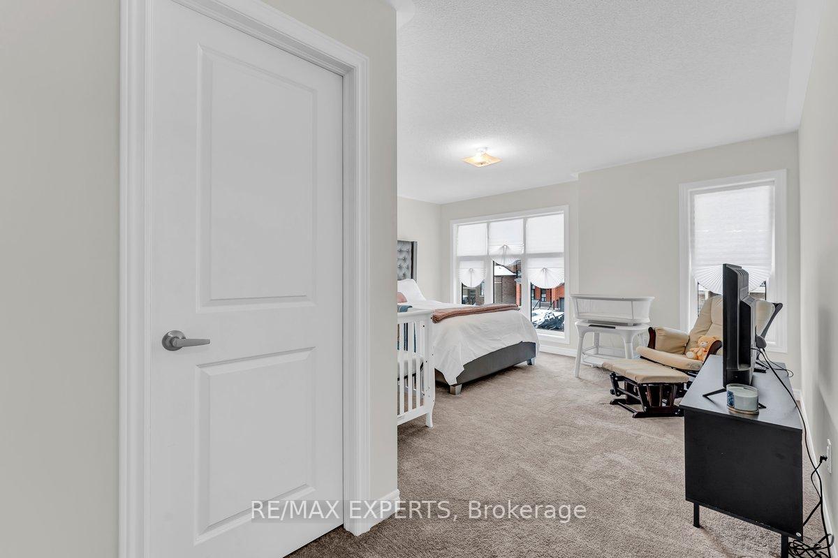 Photo 25 of 1438 Davis Loop, Innisfil, Lefroy — HOMEH