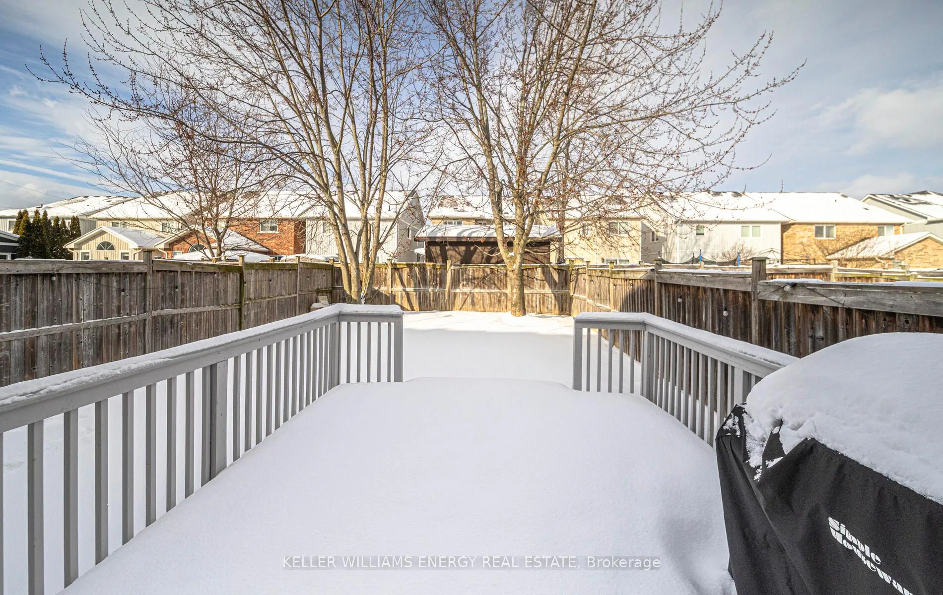 Photo 4 of 26 Beaumaris Crescent, Whitby, Brooklin — HOMEH