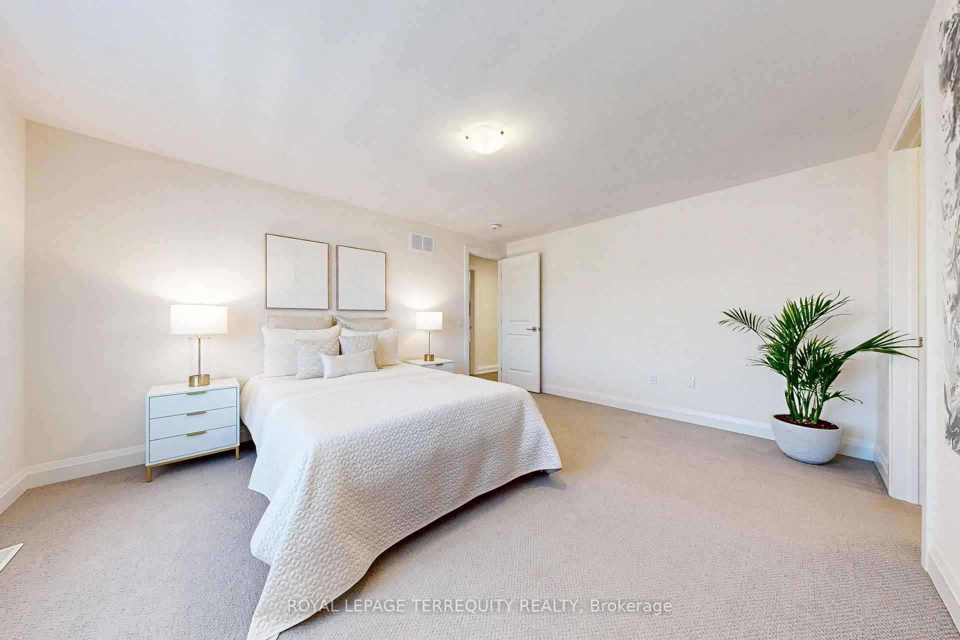 Photo 180 of 52 Lightfeather Place, Hamilton, Meadowlands — HOMEH