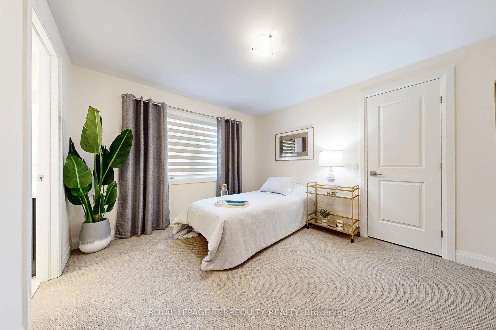 Photo 222 of 52 Lightfeather Place, Hamilton, Meadowlands — HOMEH