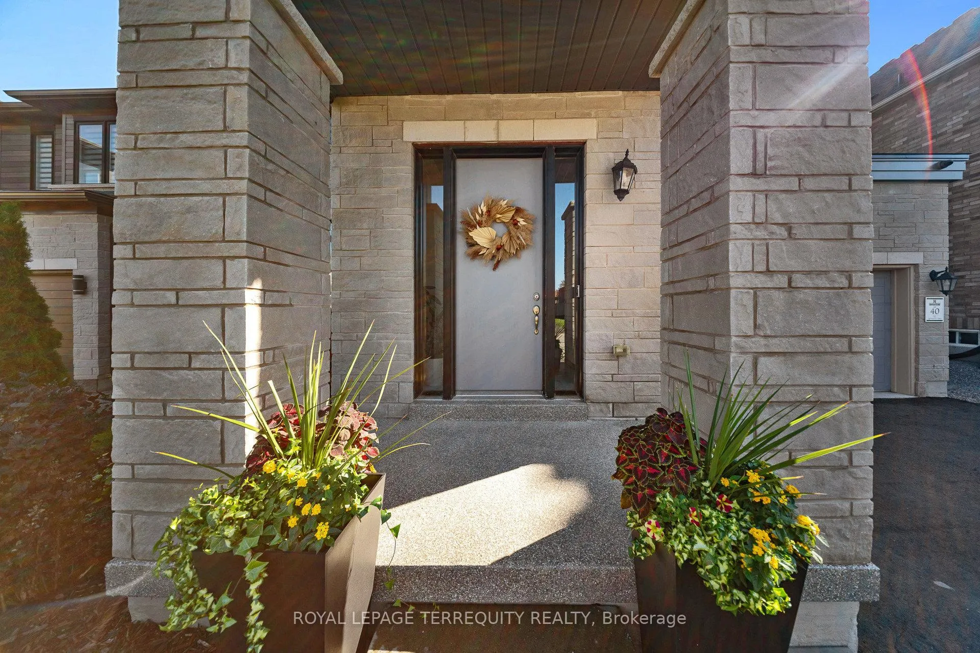 Photo 276 of 52 Lightfeather Place, Hamilton, Meadowlands — HOMEH