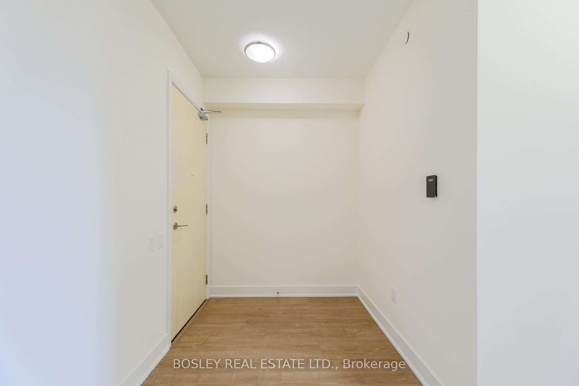 Photo 2 of Unit 3308, 30 Roehampton Avenue, Toronto, Mount Pleasant West — HOMEH