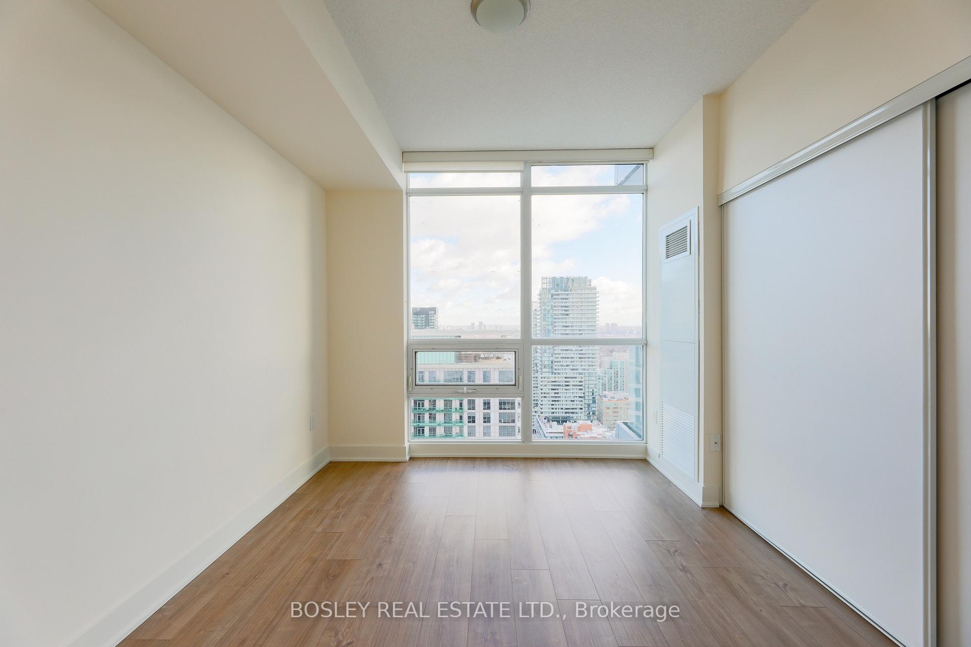 Photo 7 of Unit 3308, 30 Roehampton Avenue, Toronto, Mount Pleasant West — HOMEH