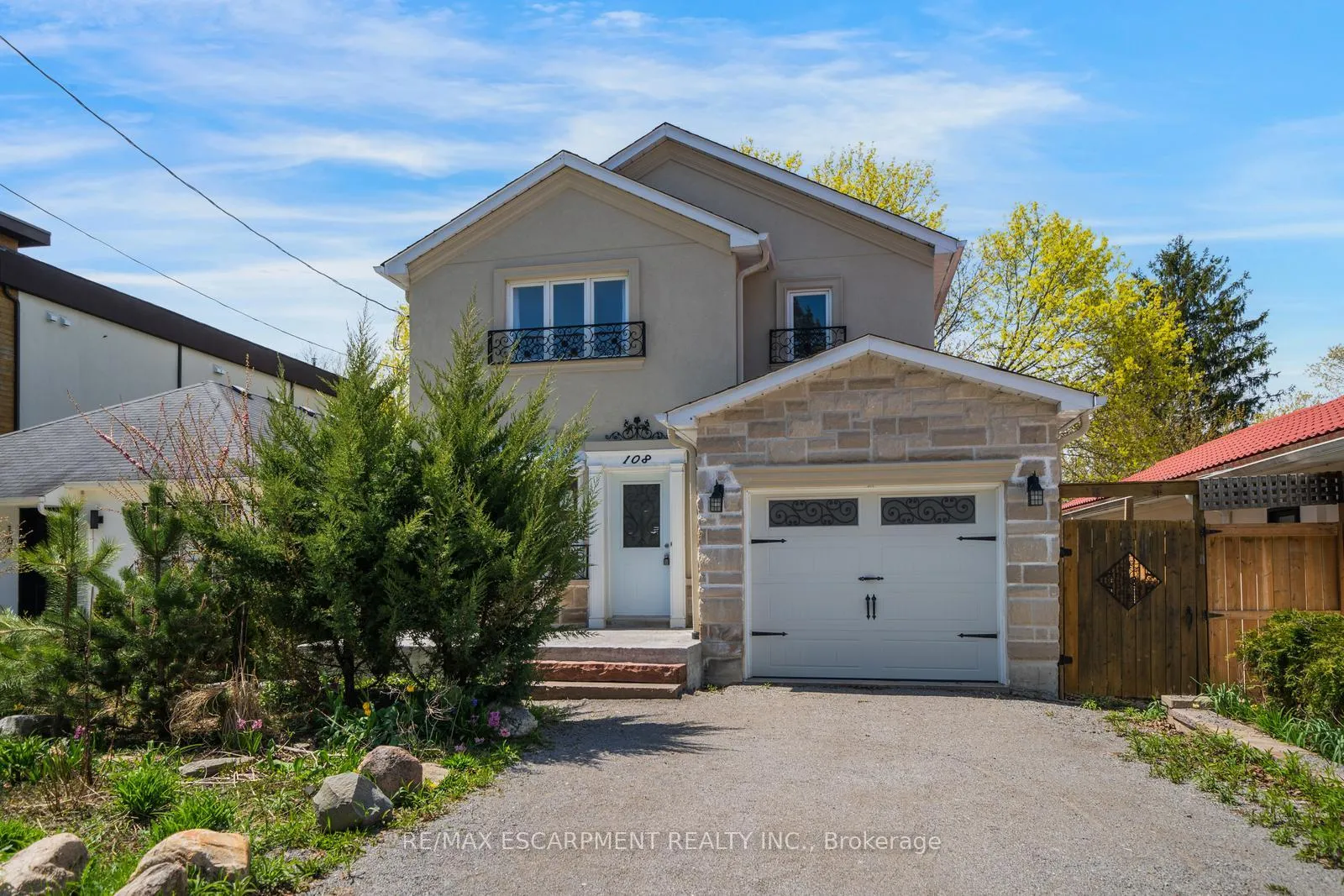Photo of 108 Olde Bayview Avenue