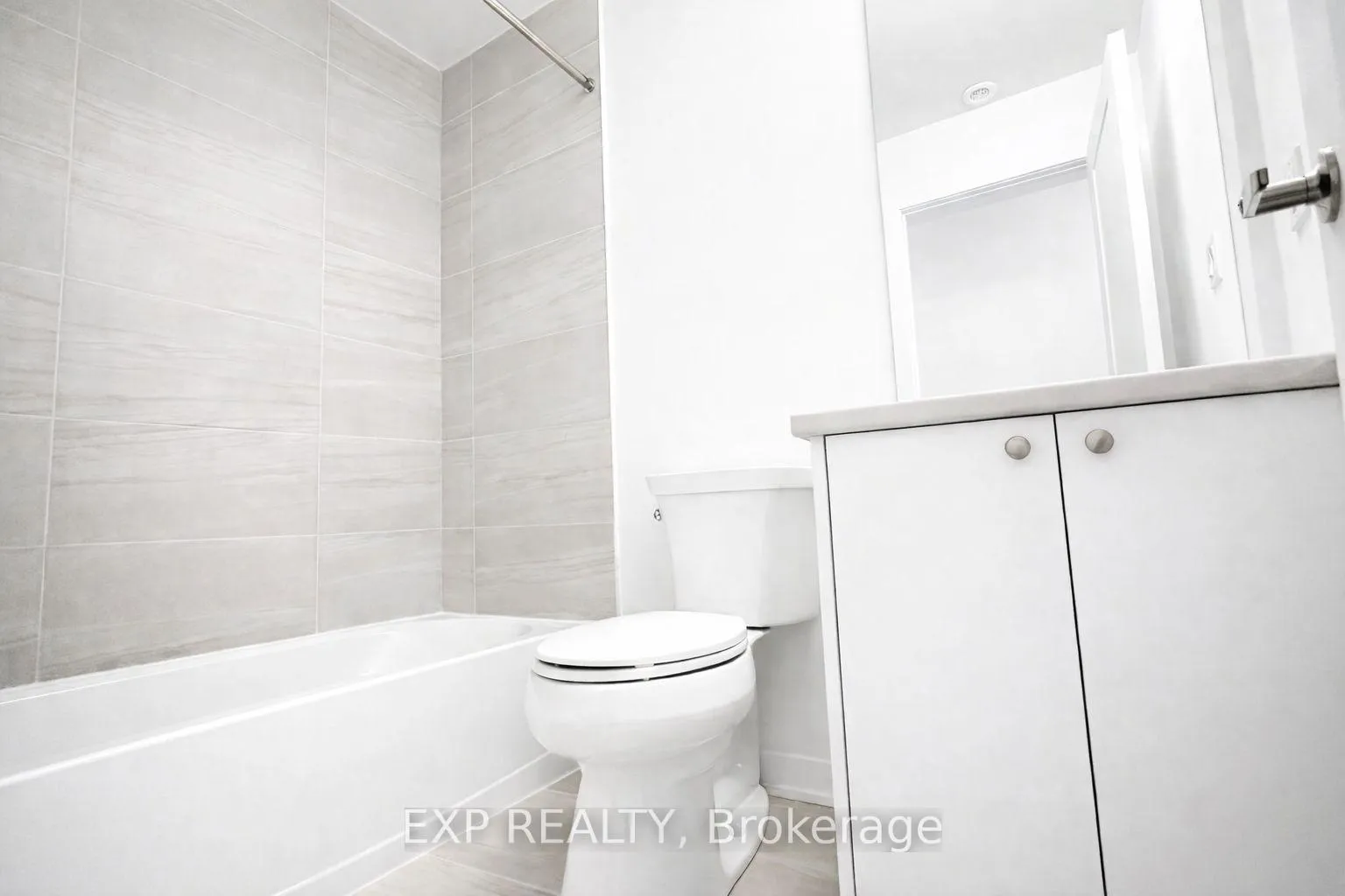 Photo 8 of Unit L1, 40 Palace Street, Kitchener — HOMEH