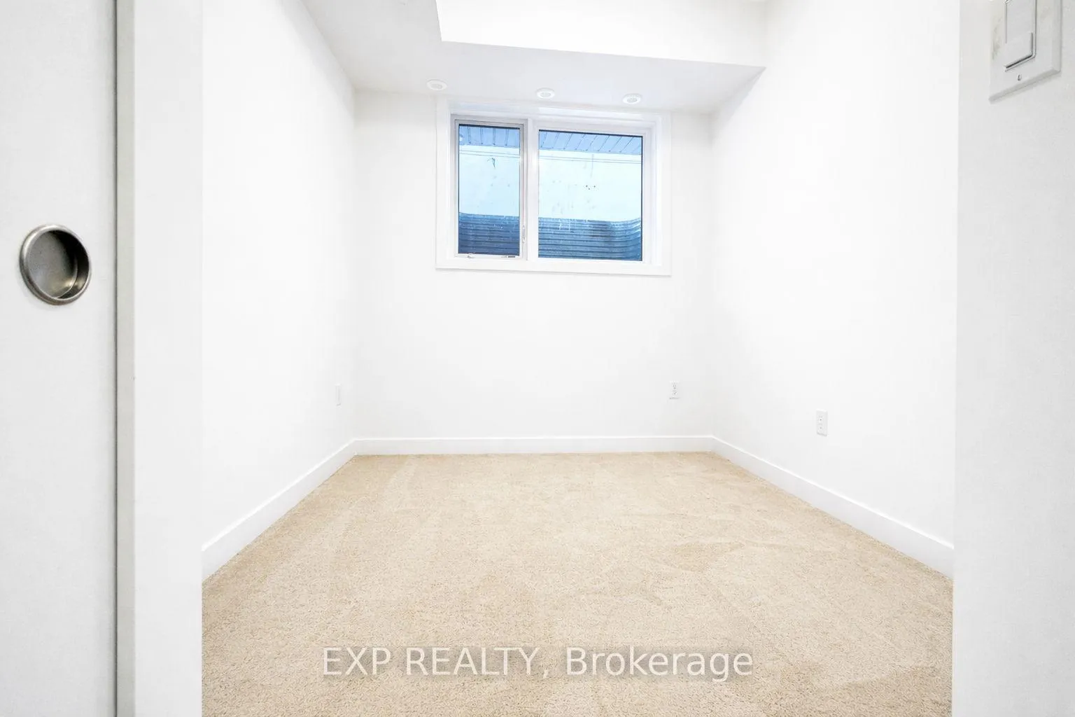 Photo 10 of Unit L1, 40 Palace Street, Kitchener — HOMEH