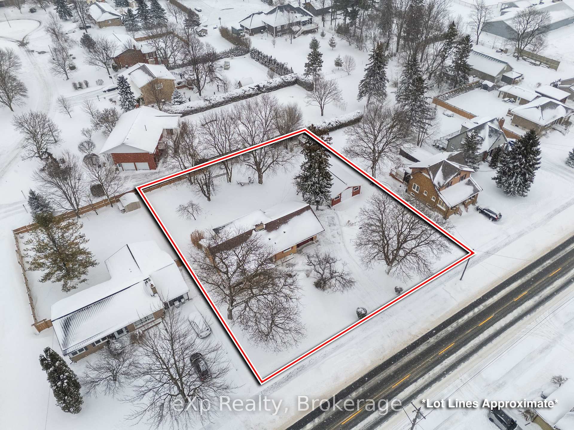 Photo 2 of 324 Huron Road, Perth South, Sebringville — HOMEH