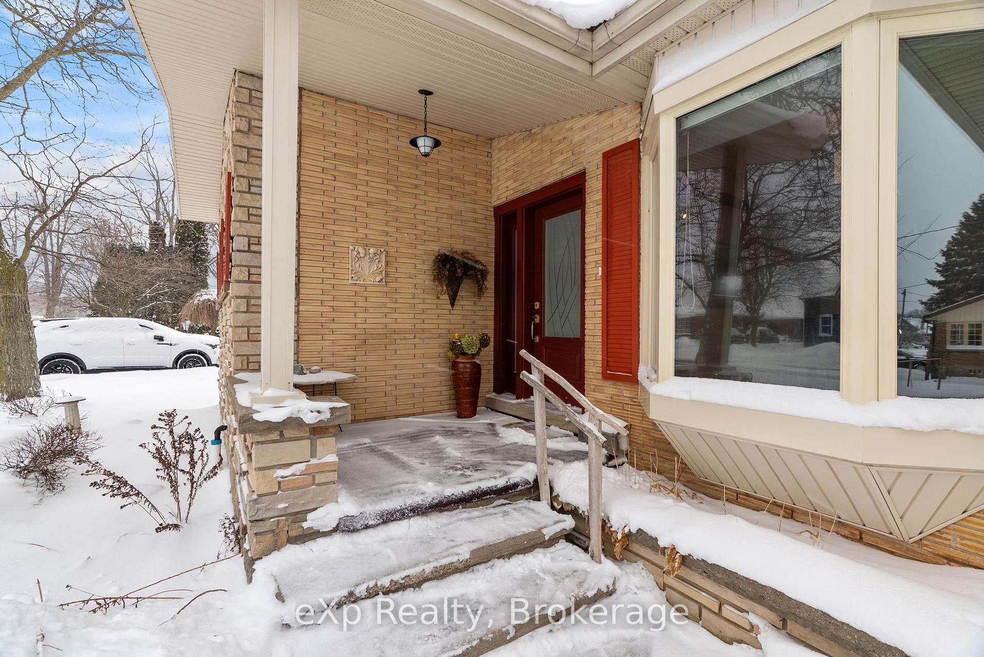 Photo 6 of 324 Huron Road, Perth South, Sebringville — HOMEH