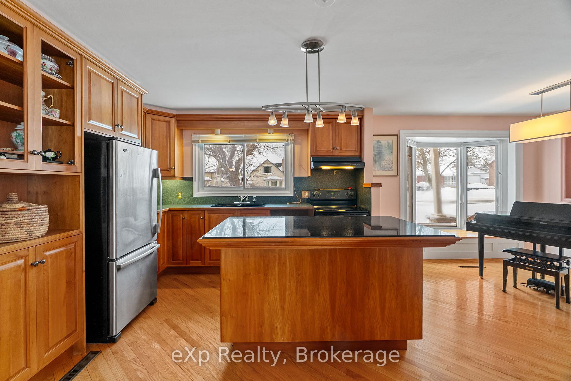 Photo 11 of 324 Huron Road, Perth South, Sebringville — HOMEH