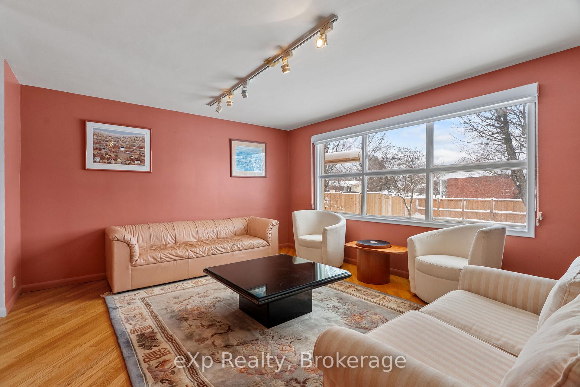 Photo 15 of 324 Huron Road, Perth South, Sebringville — HOMEH