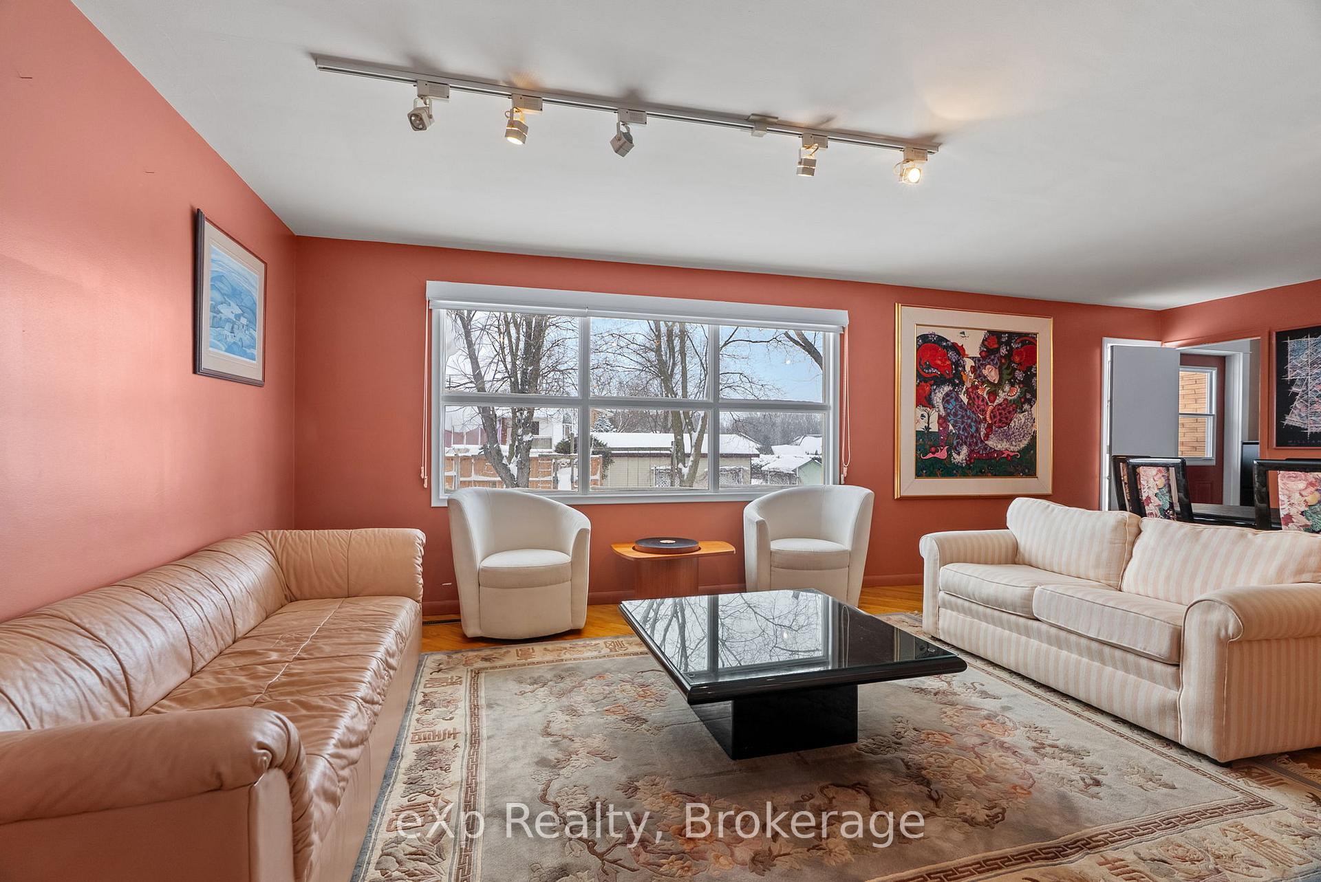 Photo 16 of 324 Huron Road, Perth South, Sebringville — HOMEH