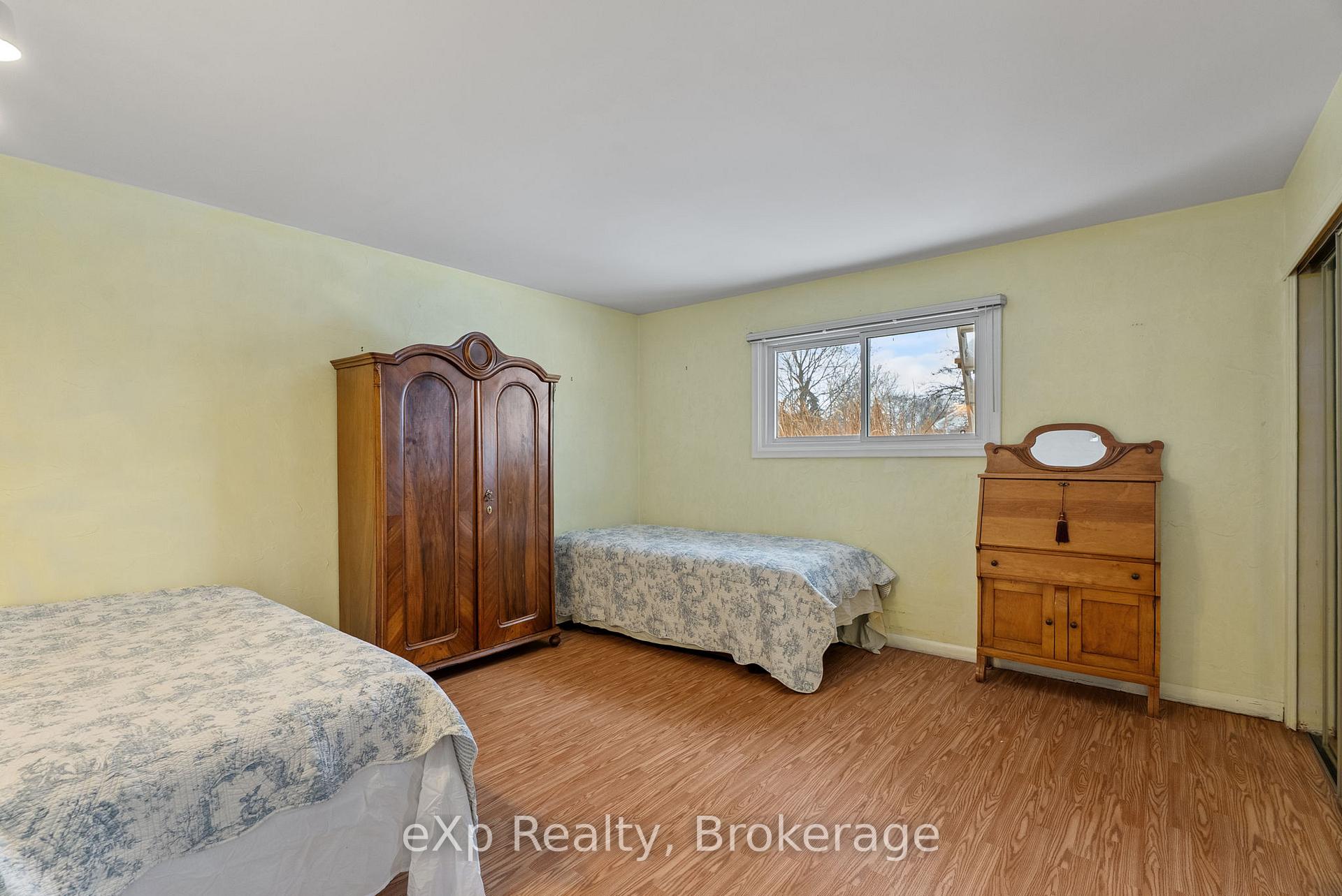 Photo 21 of 324 Huron Road, Perth South, Sebringville — HOMEH