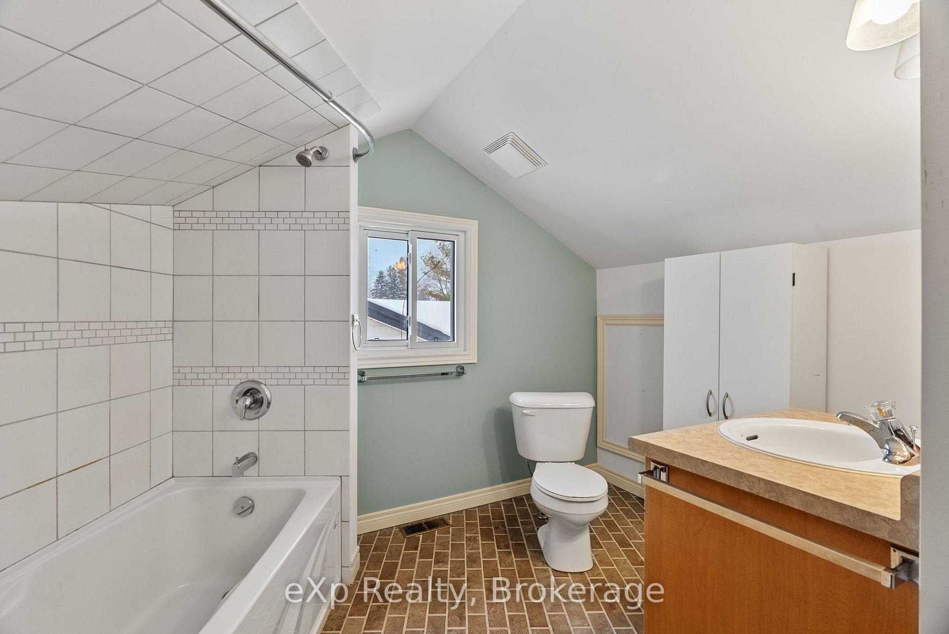 Photo 29 of 324 Huron Road, Perth South, Sebringville — HOMEH