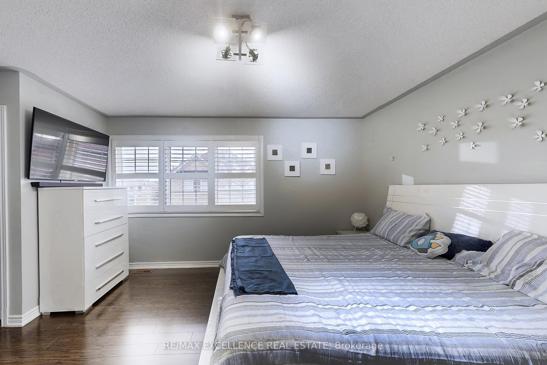 Photo 21 of 2 Ryecroft Crescent, Brampton, Sandringham-Wellington — HOMEH