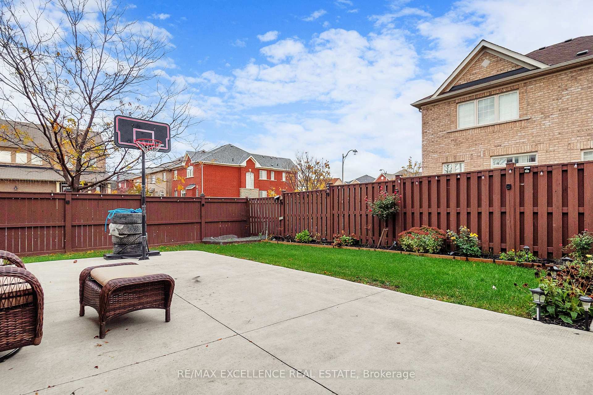 Photo 40 of 2 Ryecroft Crescent, Brampton, Sandringham-Wellington — HOMEH