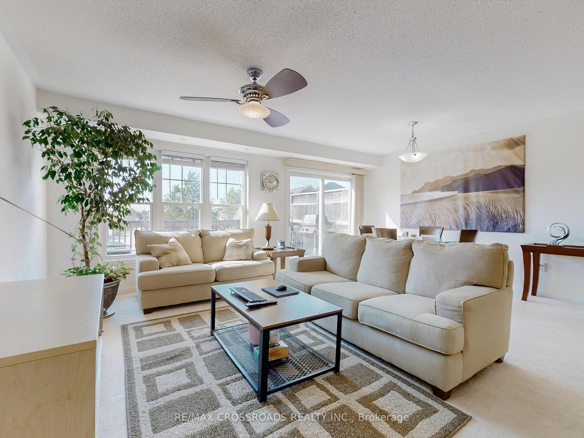 Photo 4 of 2723 Bur Oak Avenue, Markham, Cornell — HOMEH