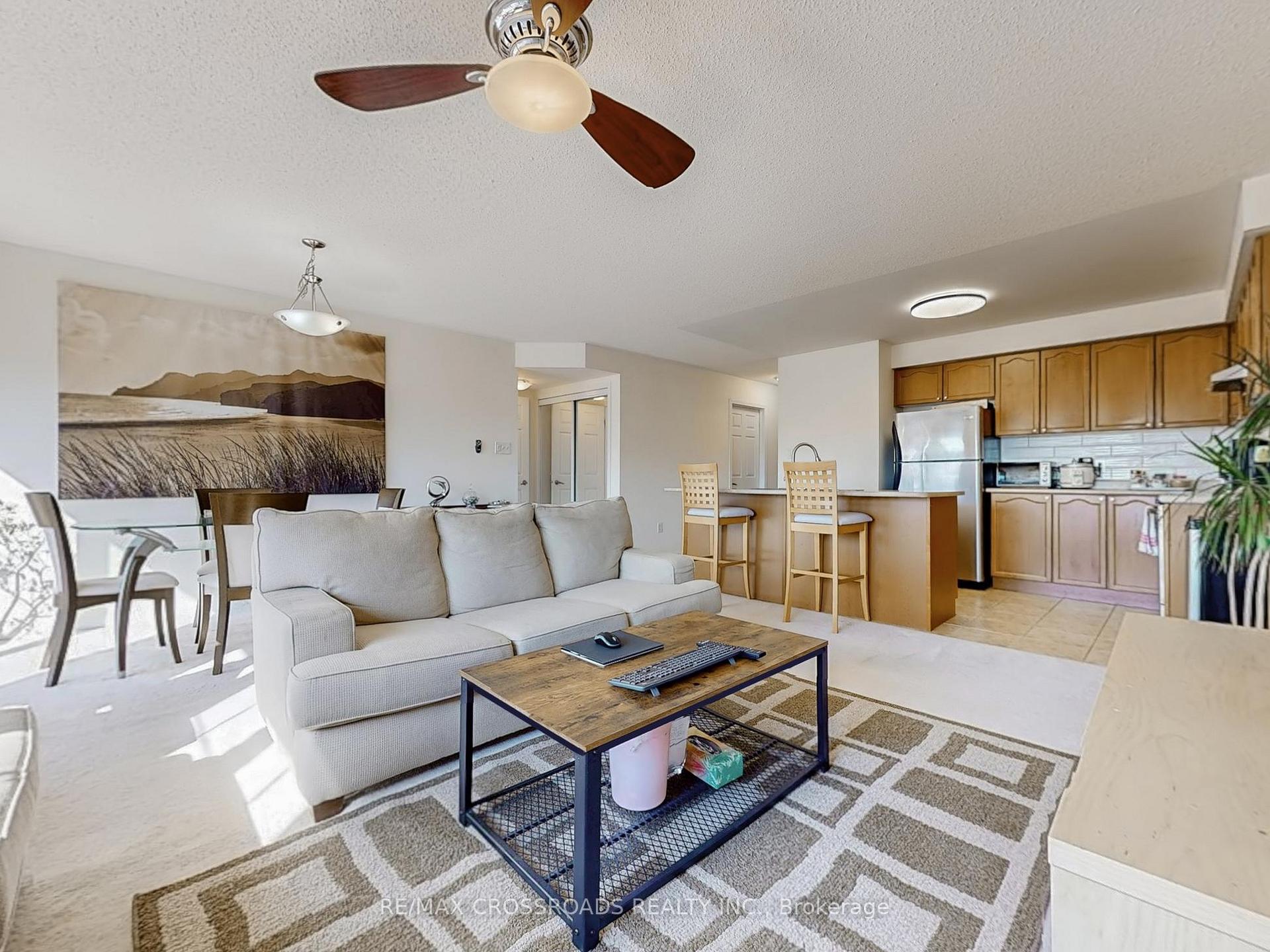 Photo 5 of 2723 Bur Oak Avenue, Markham, Cornell — HOMEH