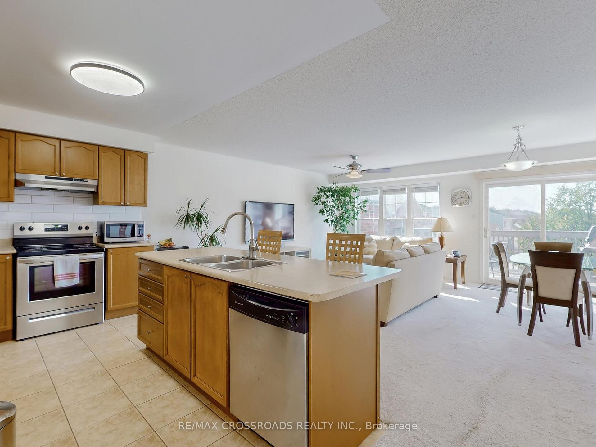 Photo 8 of 2723 Bur Oak Avenue, Markham, Cornell — HOMEH