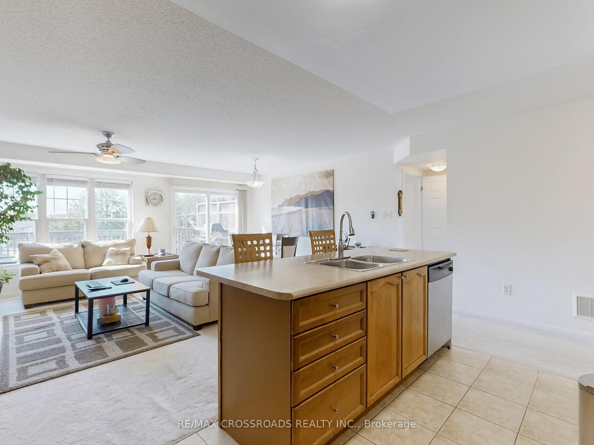 Photo 9 of 2723 Bur Oak Avenue, Markham, Cornell — HOMEH