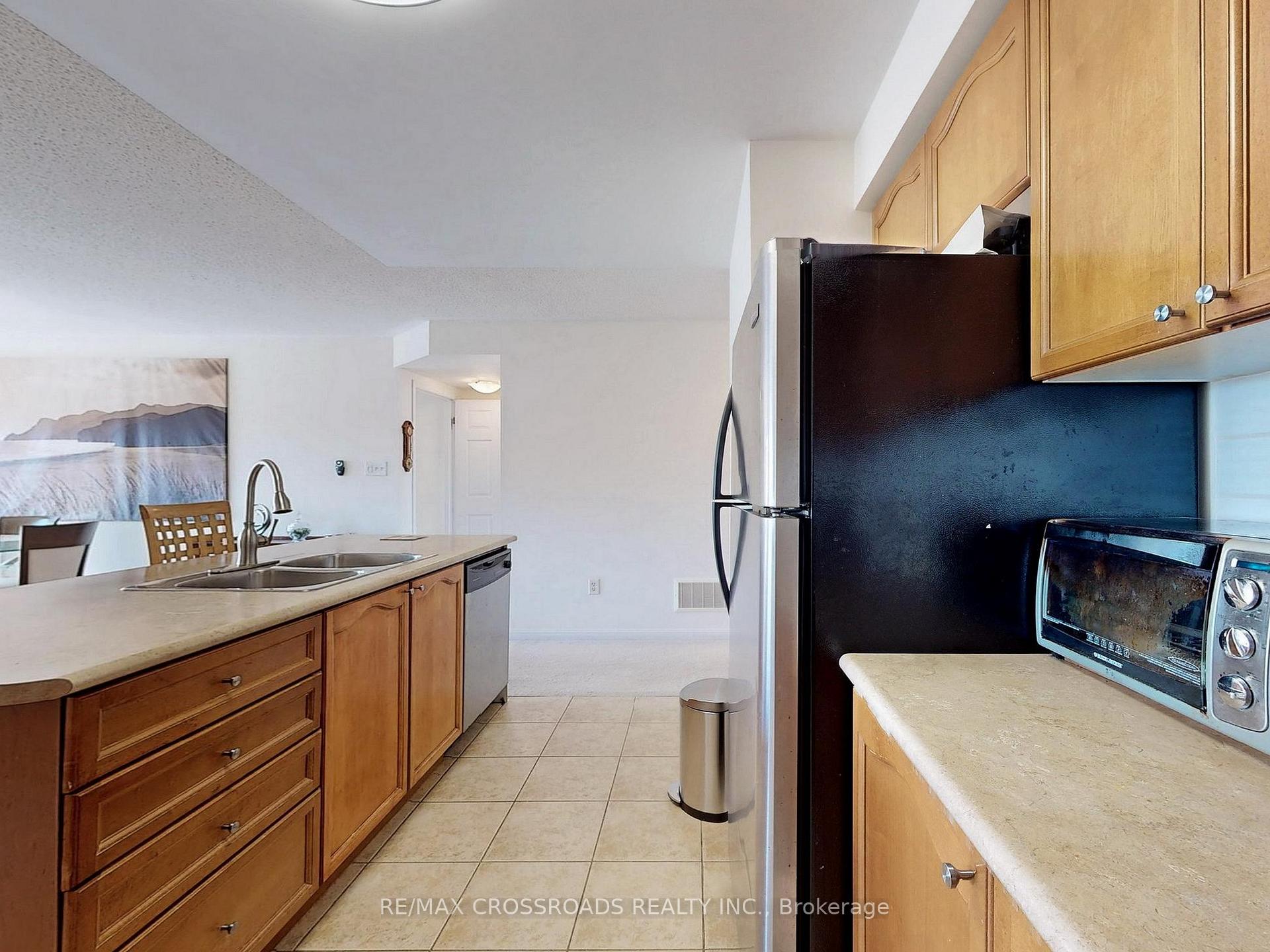 Photo 10 of 2723 Bur Oak Avenue, Markham, Cornell — HOMEH