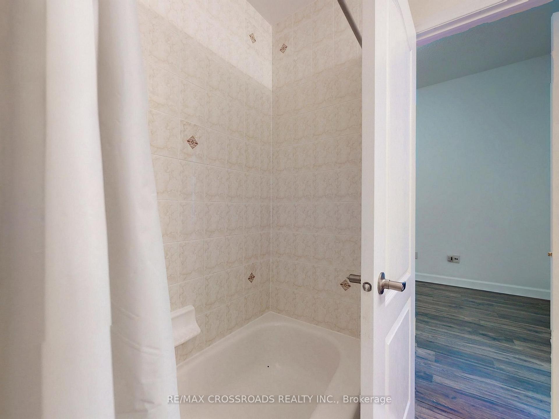 Photo 37 of 2723 Bur Oak Avenue, Markham, Cornell — HOMEH